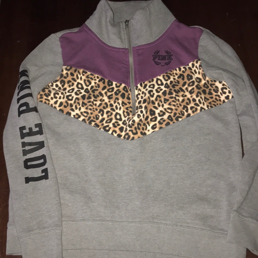 SOLD -Vs Pink leopard zipup sweatshirt